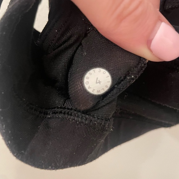 Lululemon High Neck Sports Bra - Picture 6 of 6